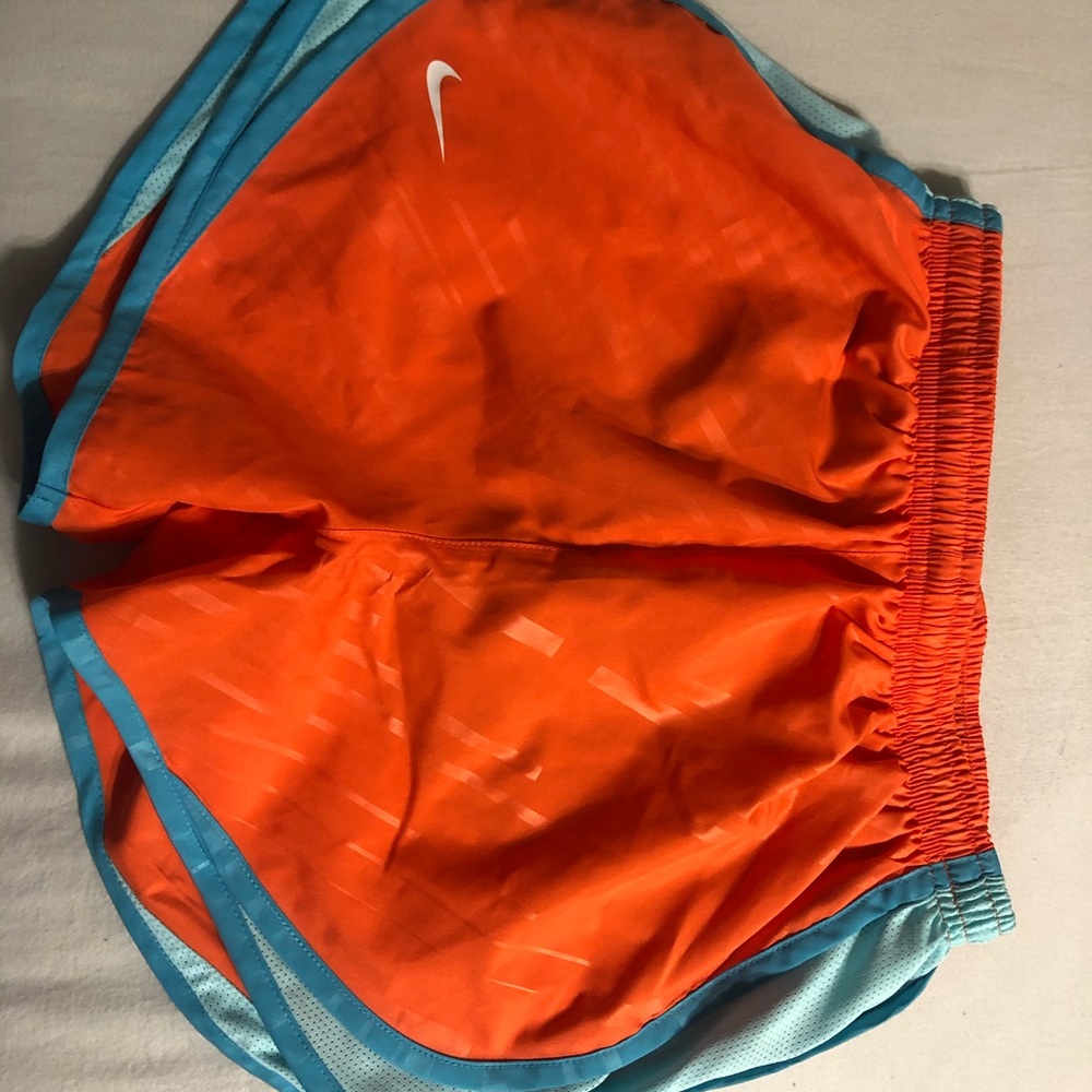 Nike women’s shorts xs